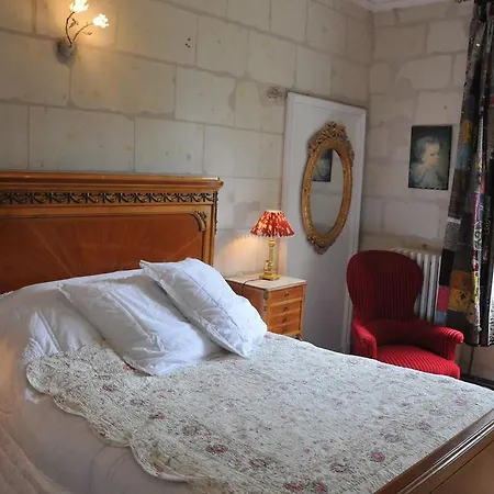 Couette-café Chateau De La Chaussee Brain-sur-Allonnes