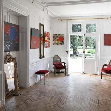 Alojamento de Acomodação e Pequeno-almoço Chateau De La Chaussee *