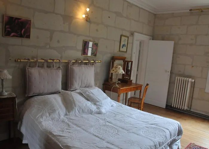 住宿加早餐酒店 Chateau De La Chaussee 阿洛讷河畔布兰