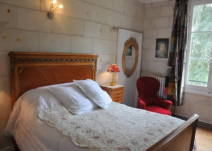 住宿加早餐酒店 Chateau De La Chaussee 阿洛讷河畔布兰