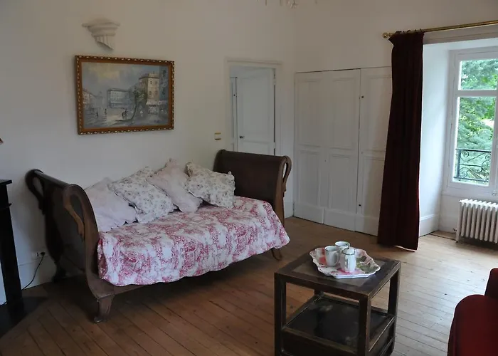 住宿加早餐酒店 Chateau De La Chaussee 阿洛讷河畔布兰