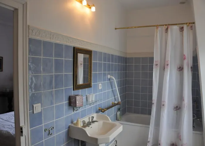 Chateau De La Chaussee 住宿加早餐酒店 *