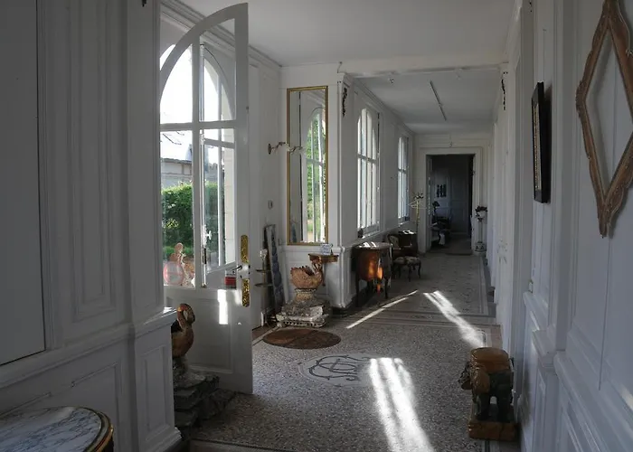 Chateau De La Chaussee *