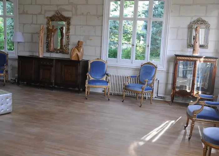 Chateau De La Chaussee 住宿加早餐酒店